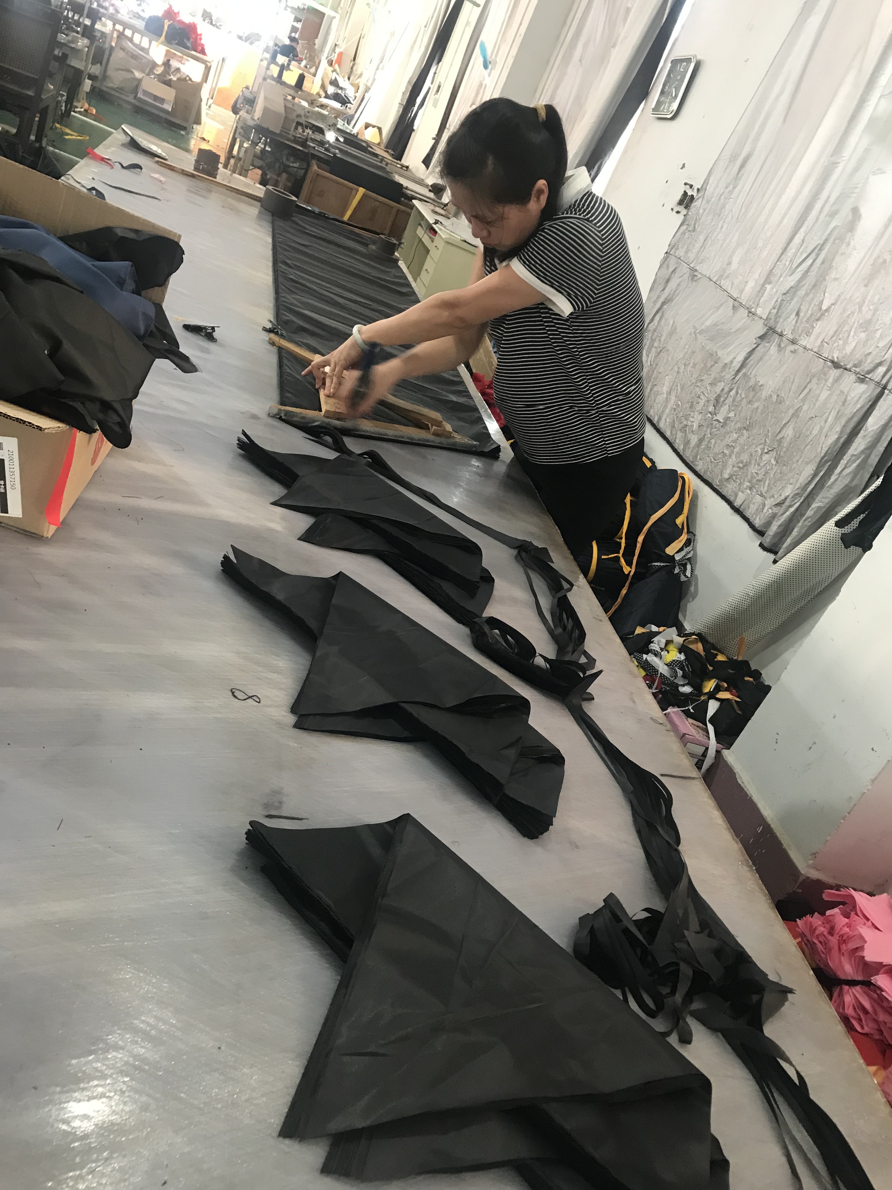 cắt bảng